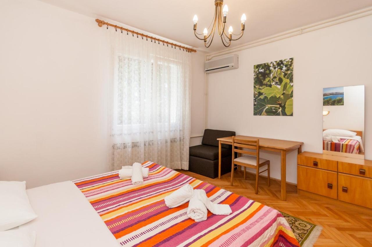Apartments Surfinia Baška Eksteriør billede
