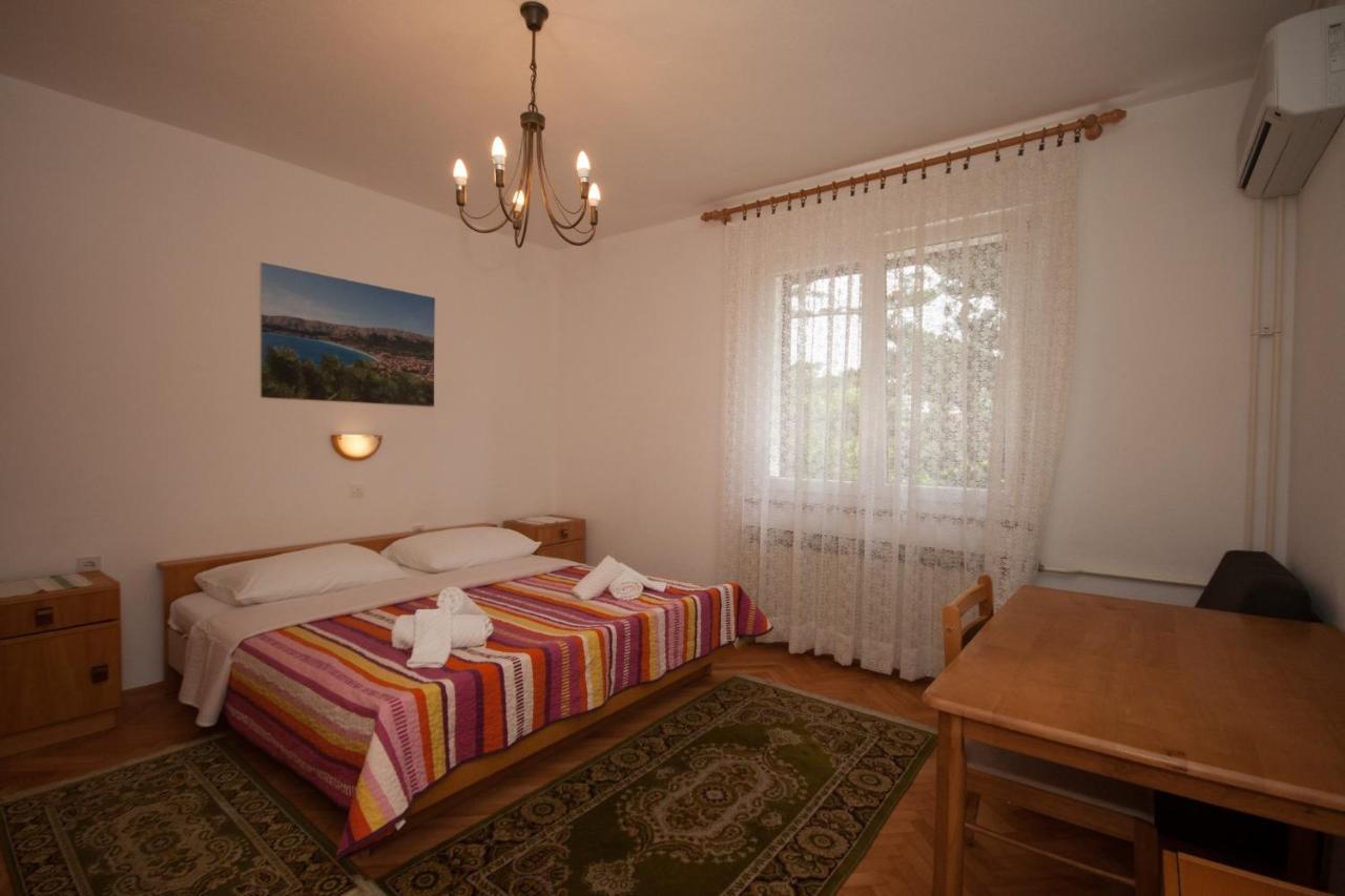 Apartments Surfinia Baška Eksteriør billede