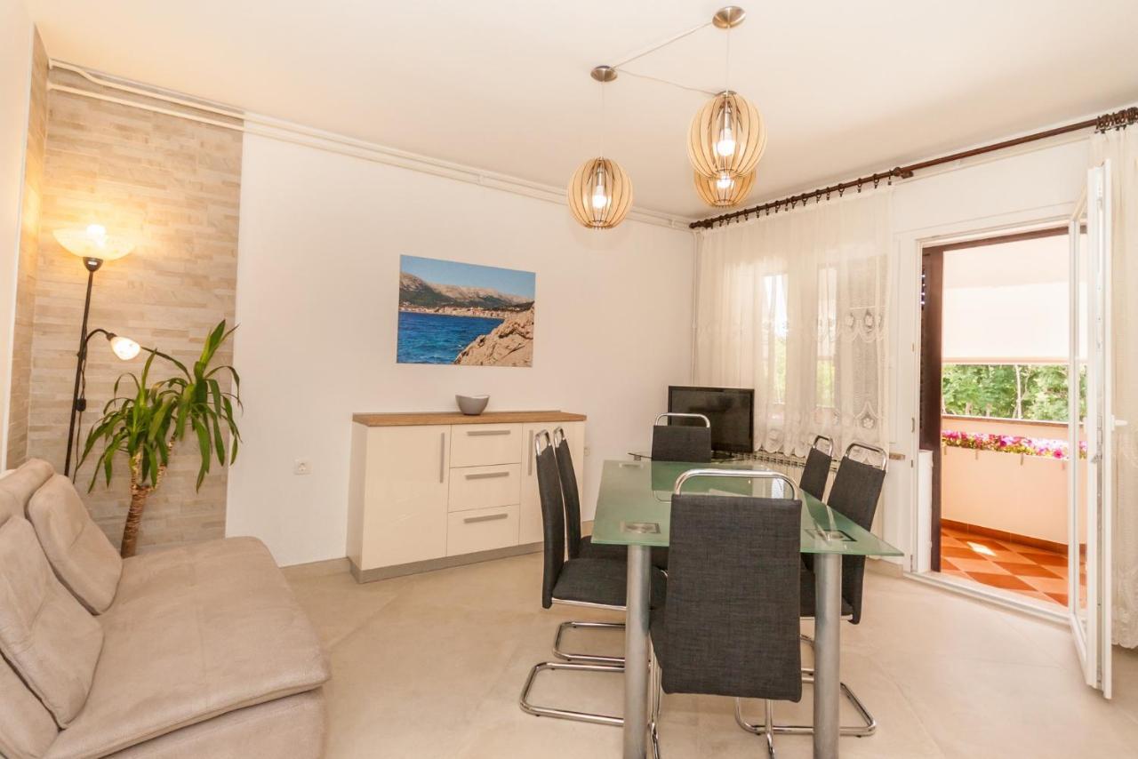 Apartments Surfinia Baška Eksteriør billede